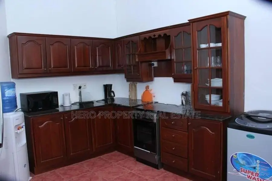 Elegant Fully Furnished Villa Type House for Rent in Daluwakotuwa