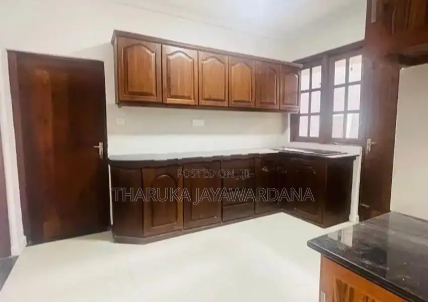 Two Story House for Rent Baththaramulla