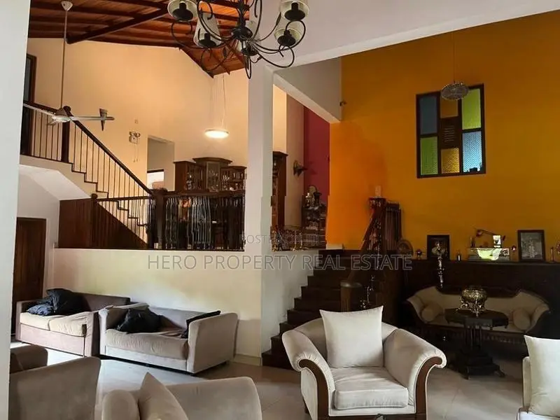 HMS057 Elegant House for Sale in Piliyandala