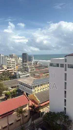 5 bedrooms penthouse apartment for rent in Colombo 4