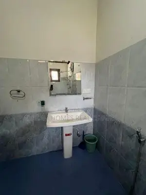 Spacious 5-Bedroom Modern House – Asiri Place, Kadawatha