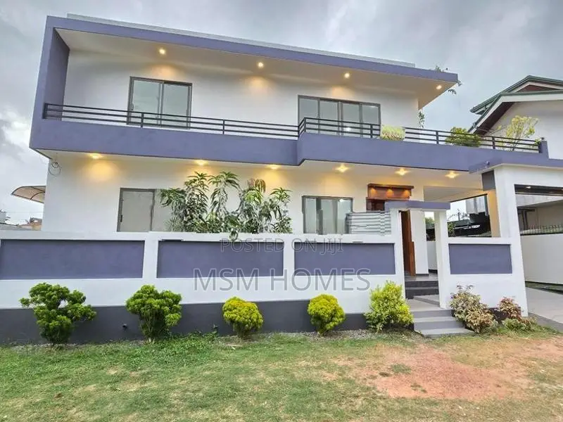4 Bed Rooms Bath Brand New Box Modern House For Sale in Negombo
