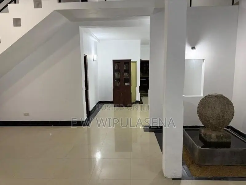 2 STORIES HOURS For SALE in MALEBE