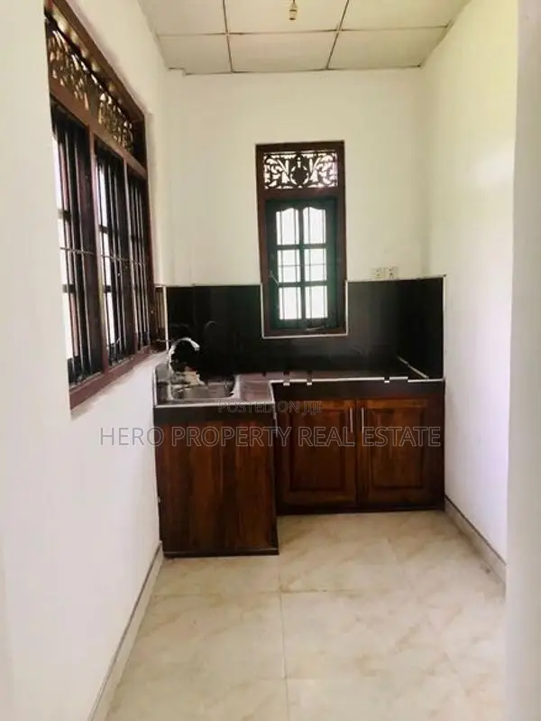 HJR201 ✴️ Modern House for Rent in Kalagedihena