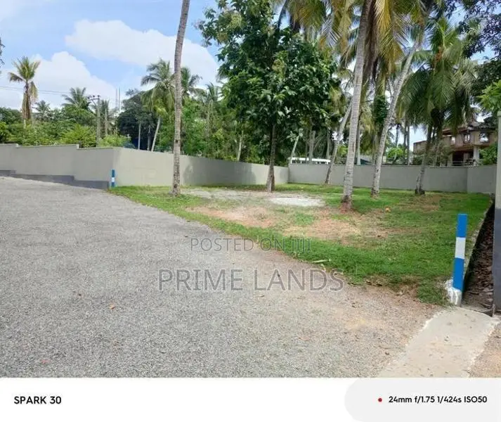 Land for Sale Homagama Moragahena