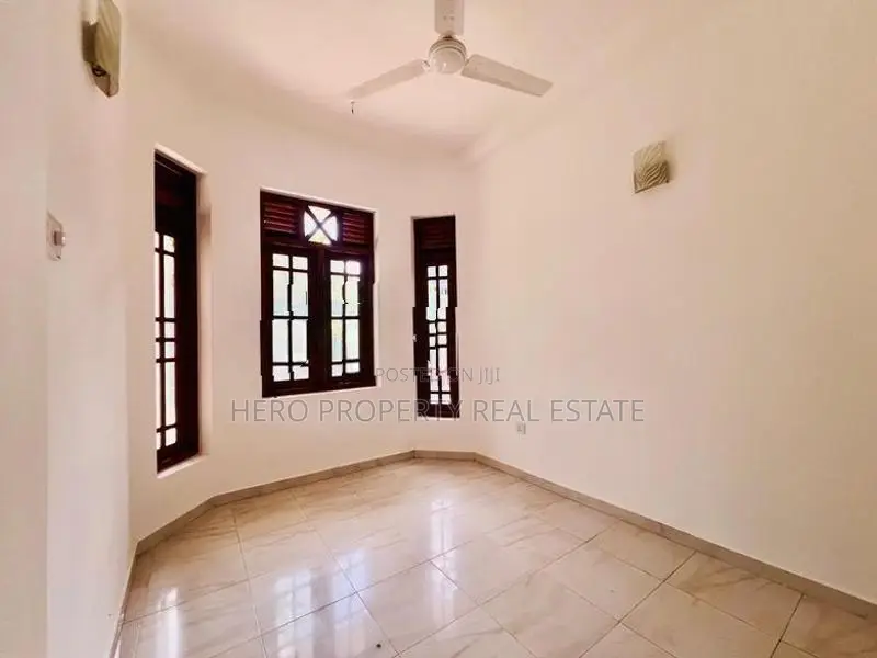 Two Story House for Sale in Pannipitiya