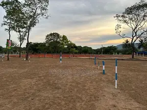 මරදන්කඩවල නගරයෙන් සින්නක්කර බිම්කොටසක් විකිණීමට