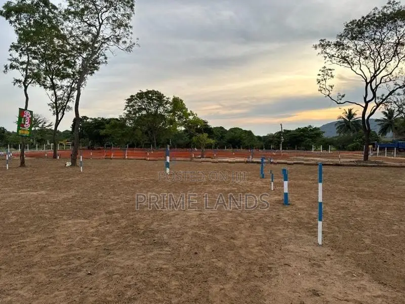 මරදන්කඩවල නගරයෙන් සින්නක්කර බිම්කොටසක් විකිණීමට