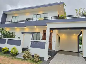 4 Bed Rooms Bath Brand New Box Modern House For Sale in Negombo