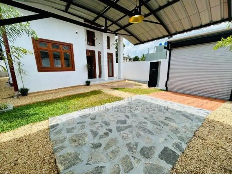 Luxury Modern House for Sale in Kottawa