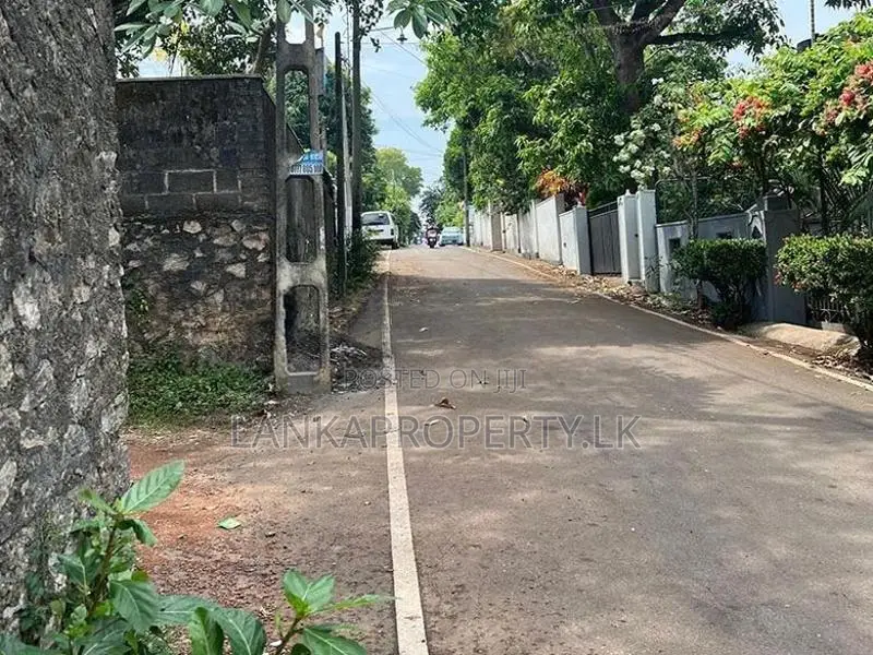 Prime Residential Land for Sale Jubilee Post Mirihana