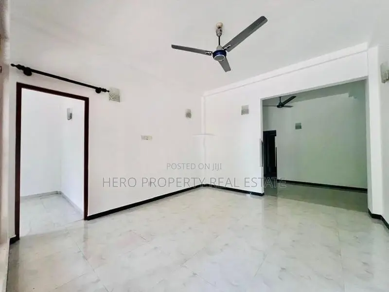 Two Story House for Sale in Pannipitiya