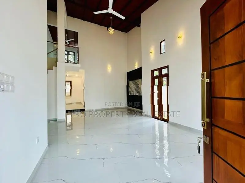 Luxury Modern House for Sale in Piliyandala