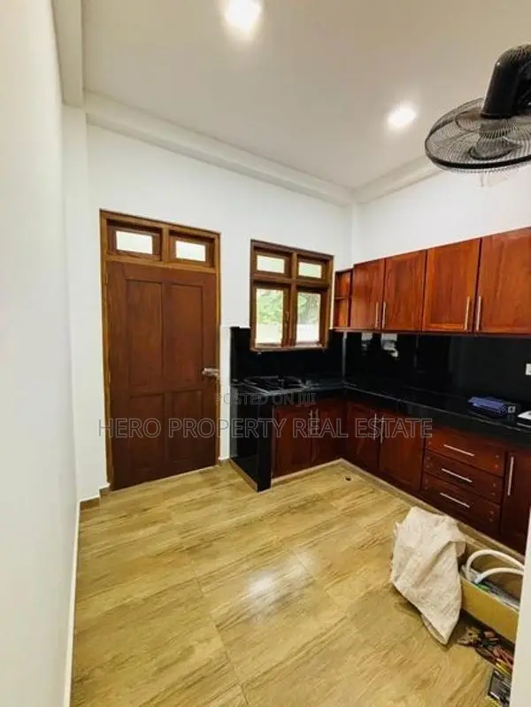 Quality Elegant House for Sale in Athurugiriya
