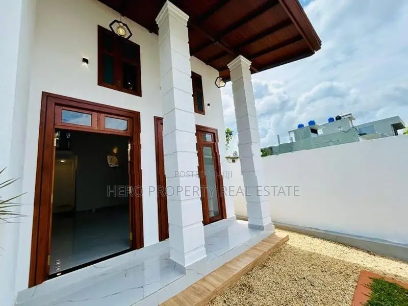 Luxury Modern House for Sale in Kottawa