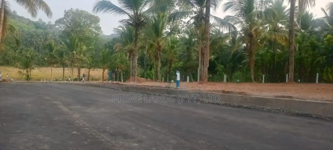 Kadawatha Land for Sale