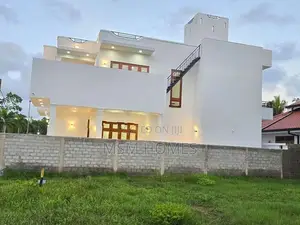 B/N Luxury Modern House For Sale in Negombo
