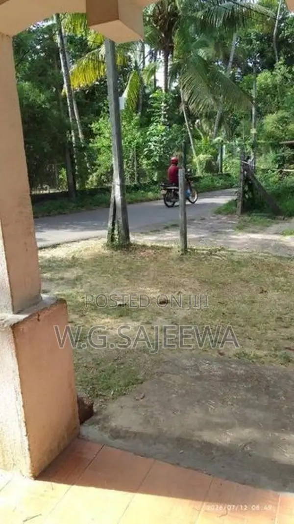 43 Perch Land for Sale in Katunayaka