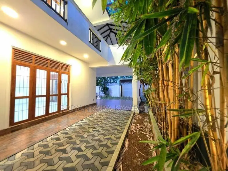 අලුත්ම තෙමහල් නිවස විකිනීමට - කැස්බෑව