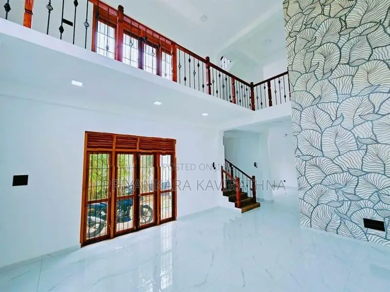 අලුත්ම තෙමහල් නිවස විකිනීමට - කැස්බෑව