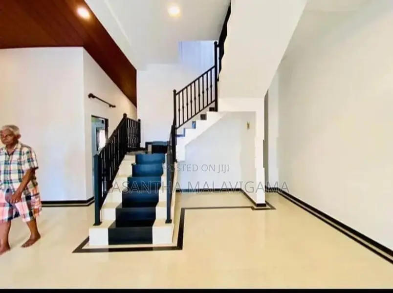 Modern Two storey House for sale in Athurugiriya