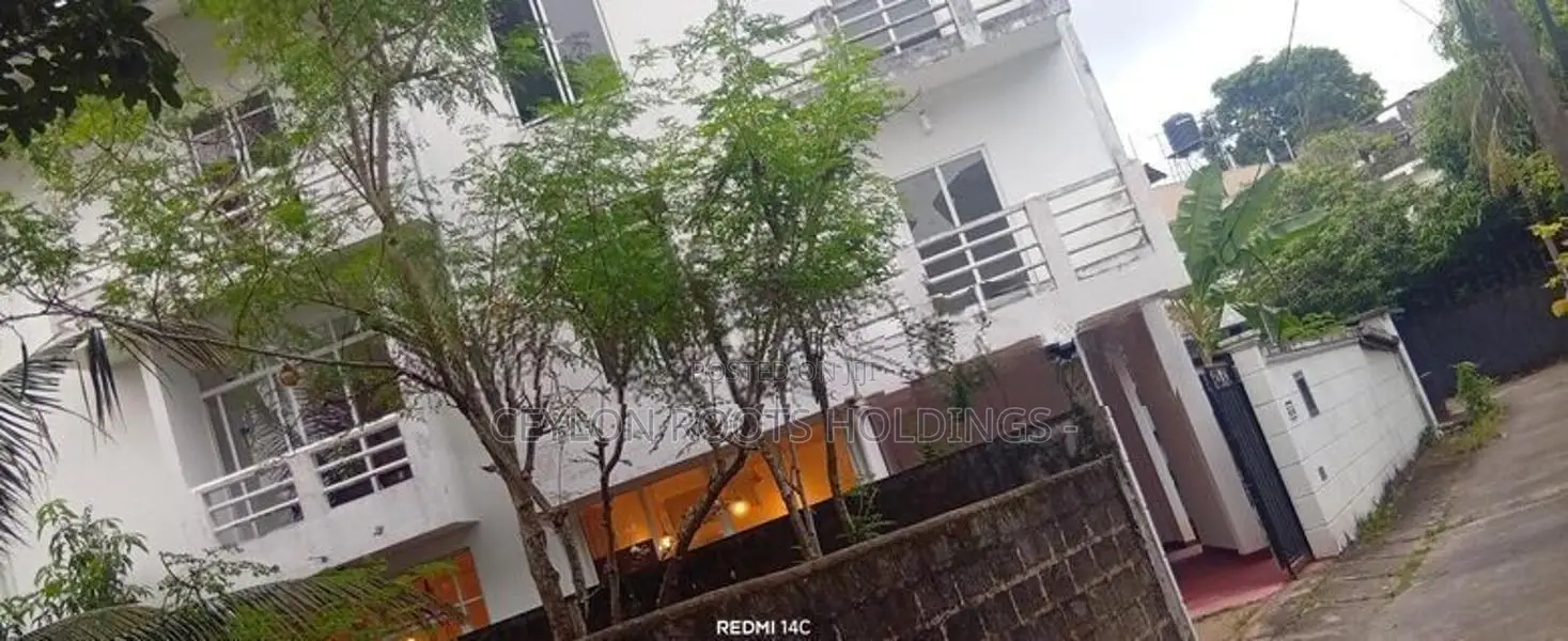 Three Story Building for Rent in Mirihana, Large Vehicles Cannot Enter