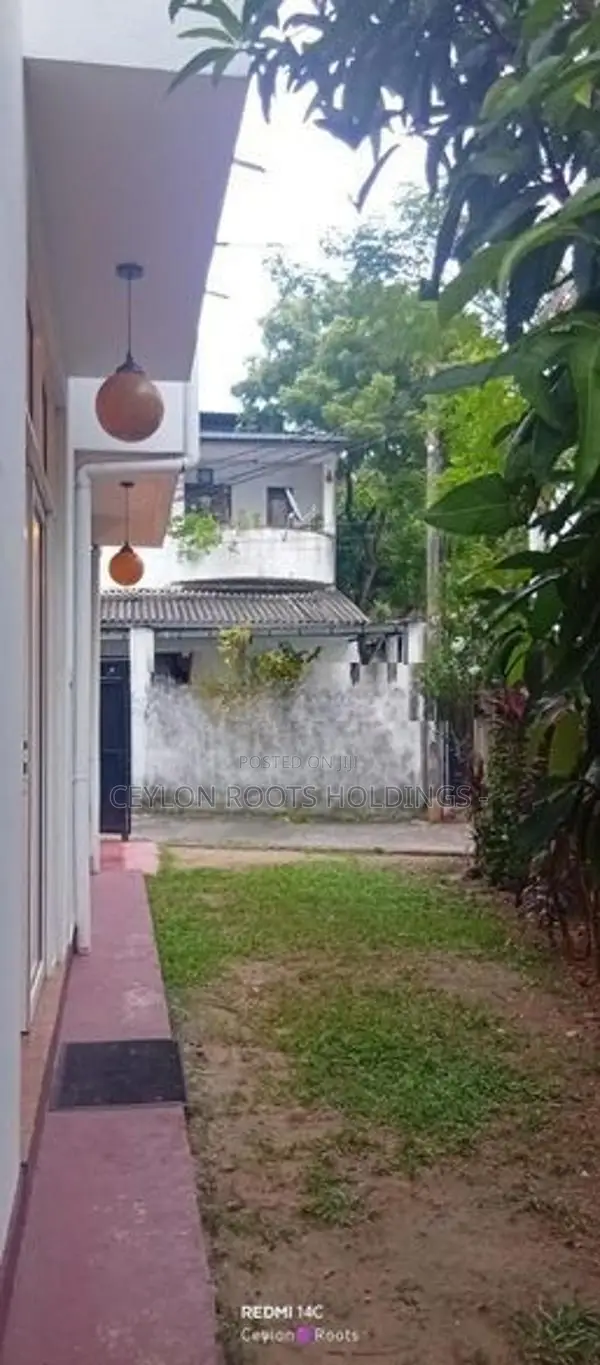 Three Story Building for Rent in Mirihana, Large Vehicles Cannot Enter