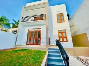 A Two Storey 04 Bedroom House For Sale In Piliyandala