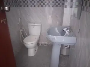 first floor 3BR house for rent in dehiwala sudarsana rd off hill stree