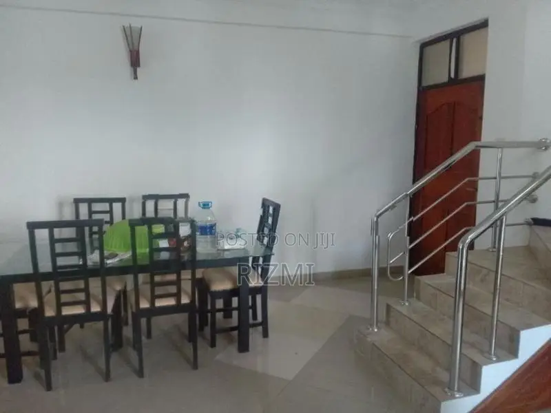 3BR duplex fully furnished apartments for rent in mount lavinia
