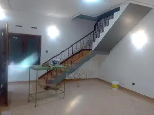 2 storey 4BR individual house for rent in dehiwala off hill street