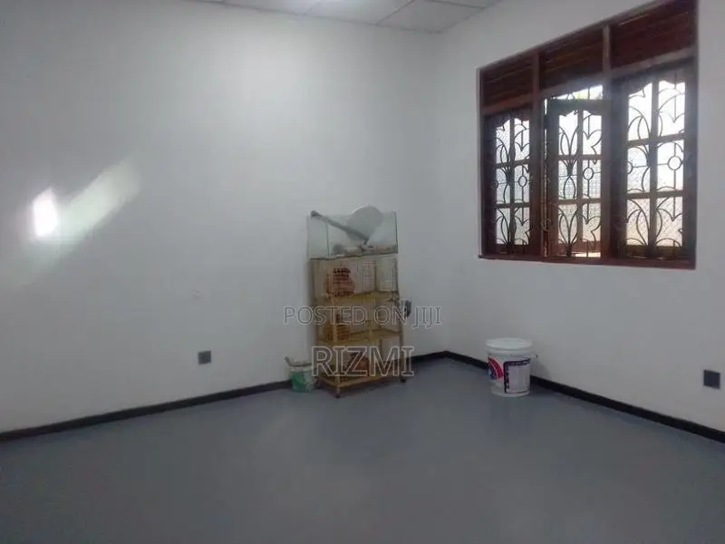 2 storey 4BR individual house for rent in dehiwala off hill street