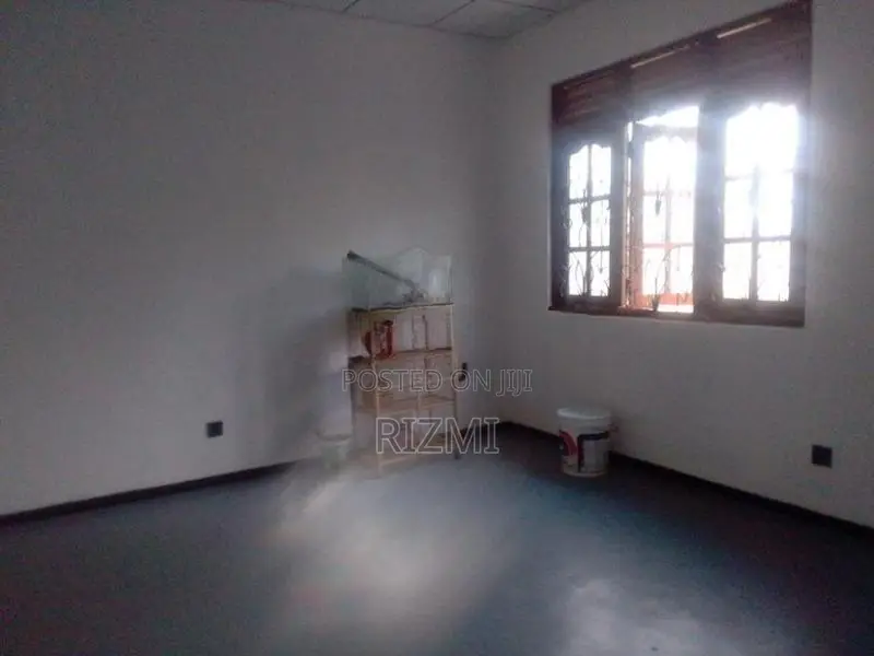 2 storey 4BR individual house for rent in dehiwala off hill street