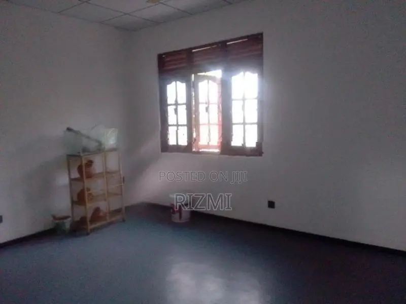 2 storey 4BR individual house for rent in dehiwala off hill street