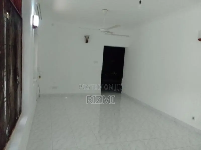 ground floor 3BR house for rent in kalubowila rooban peiris mawata