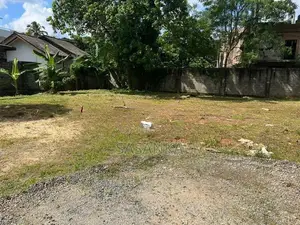 Nugegoda Papiliyana Road Facing 9 Perches Land for Sale