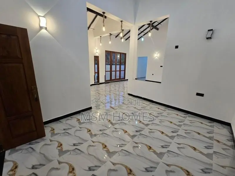 Negombo Brand New House For Sale in Kadirana Thibirigaskatuwa