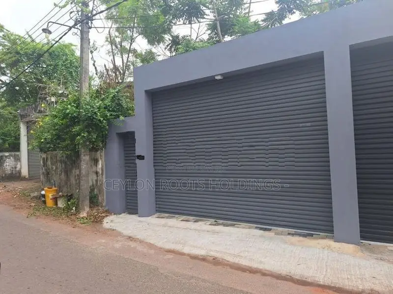 Fully Separte Entrance 01st(Up)Floor House for Rent in Koswatta SRH 10