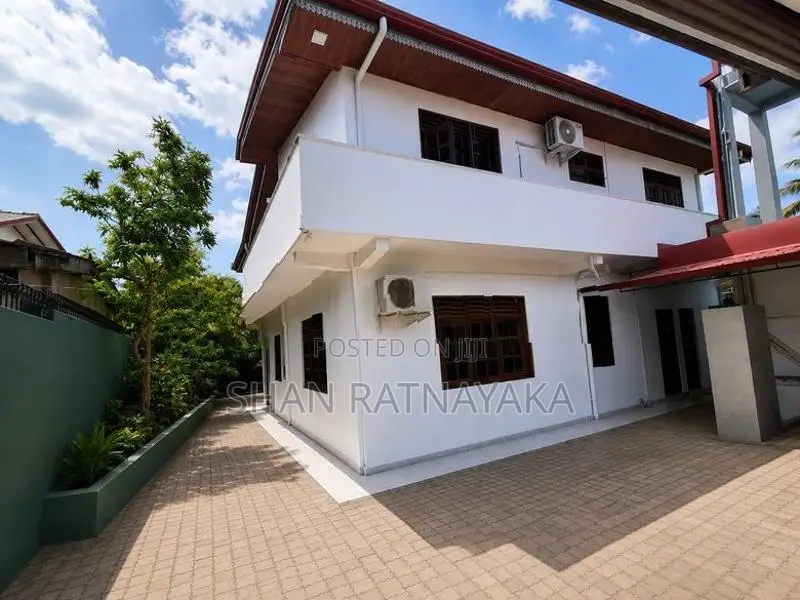 Two-Storey Villa for Sale in Kadawatha