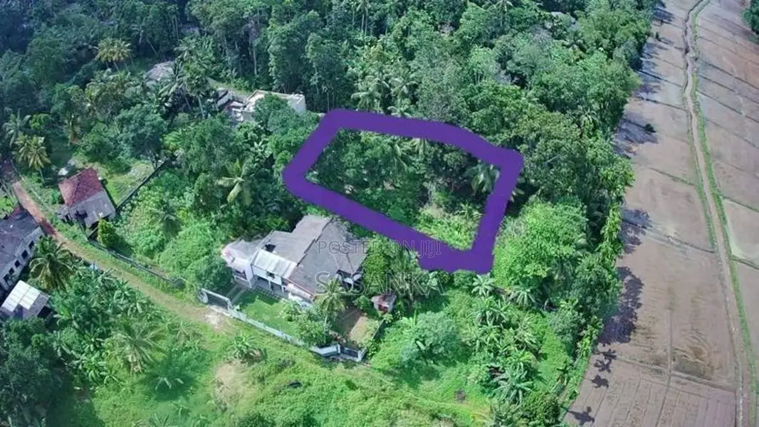 හෝමාගම දහම් මාවත පර්චස් 22.5 විකිණීමට ඇත