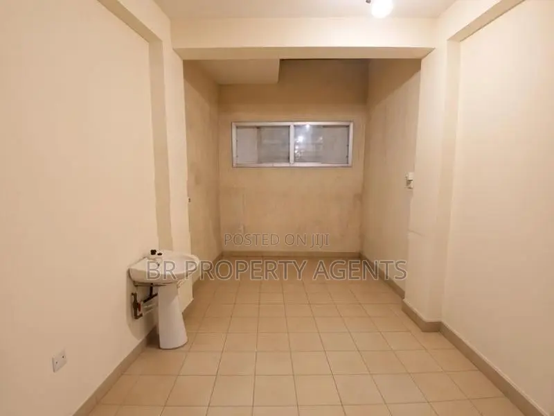 Three Story Commercial Building for Rent in Colombo 15