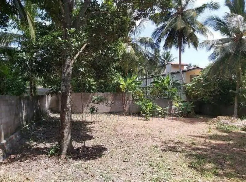 16 perches valuable land sale Kandana