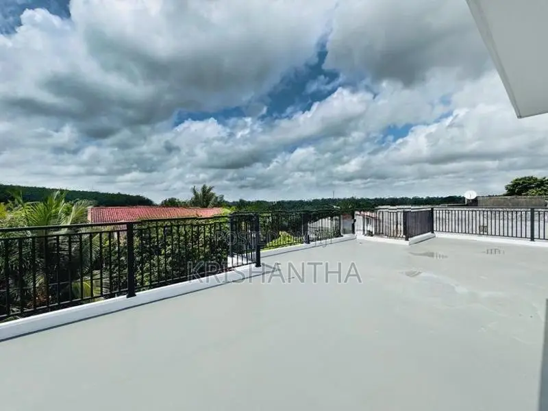 Modern House For Sale in Kandana