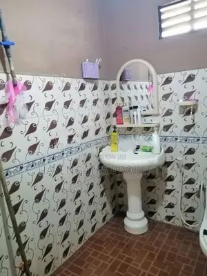 single storey house sale Raddoluwa