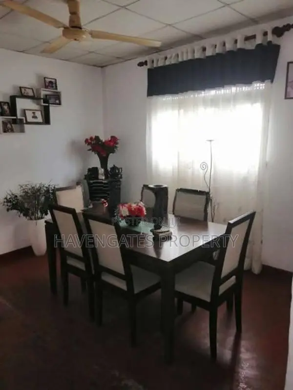 single storey house sale Raddoluwa