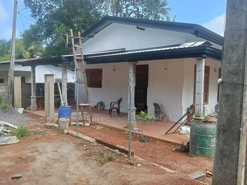 new house sale Udugampola - 10 Perches