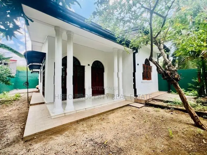 Modern Luxury Elegant House for Sale in Kottawa