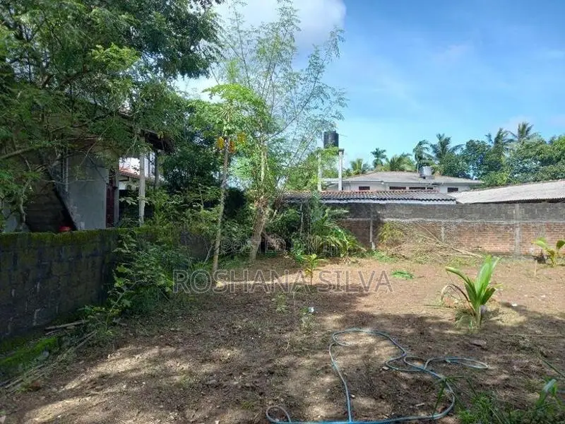 Land for Sale in Waragoda Kelaniya
