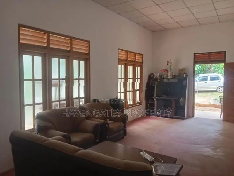 new house sale Udugampola - 10 Perches