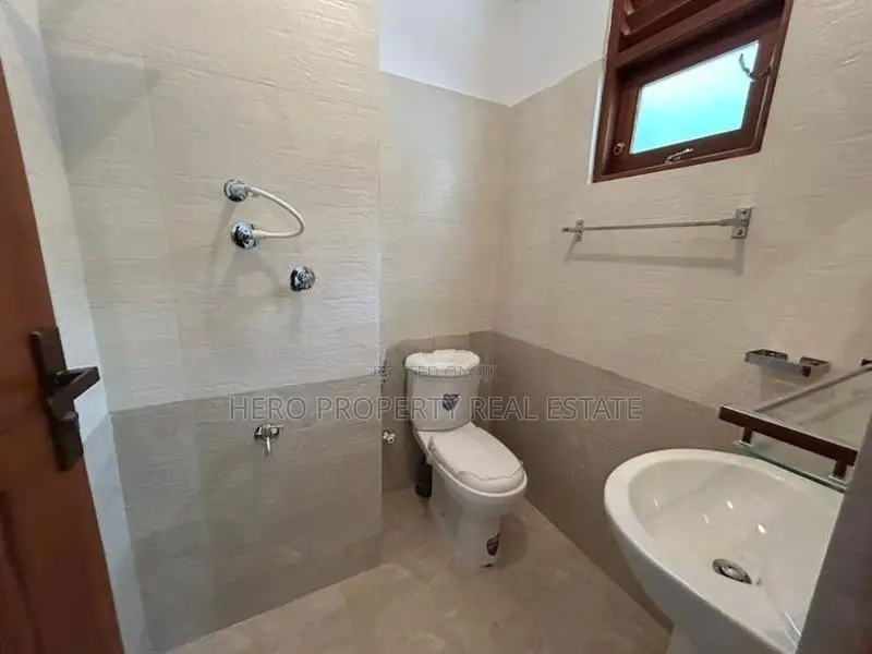 Brand new single story quet house for sale in polgasovita
